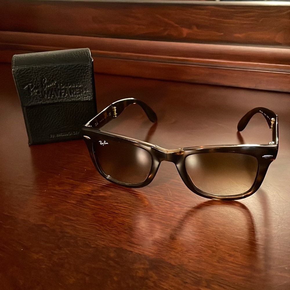 Ray-Ban Folding Wayfarer sunglasses